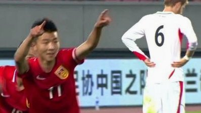 连进关键球！中国足球又一17岁新星崛起：招牌绝技助国少冲决赛？