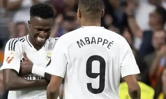 皇马4-2毕包，贝林、姆巴佩、迪亚斯破门