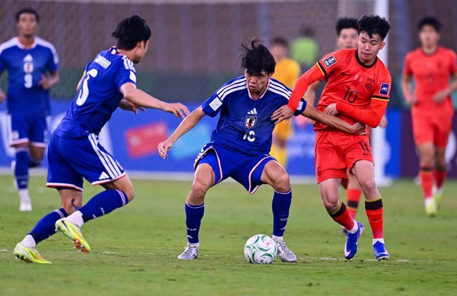 中国U19vs突尼斯U23首发：杨铭锐、邓捷夫、王庚睿出战