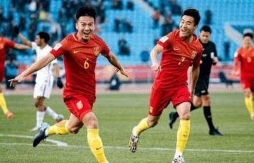 看了U-23回放，那攻防转换最少比国足快一倍！