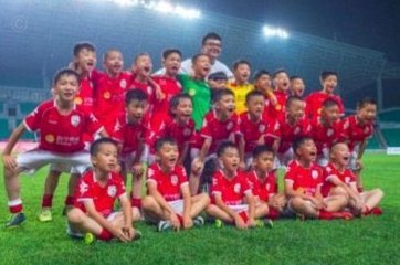 足球小将09F4又留洋一位，感谢董路!
