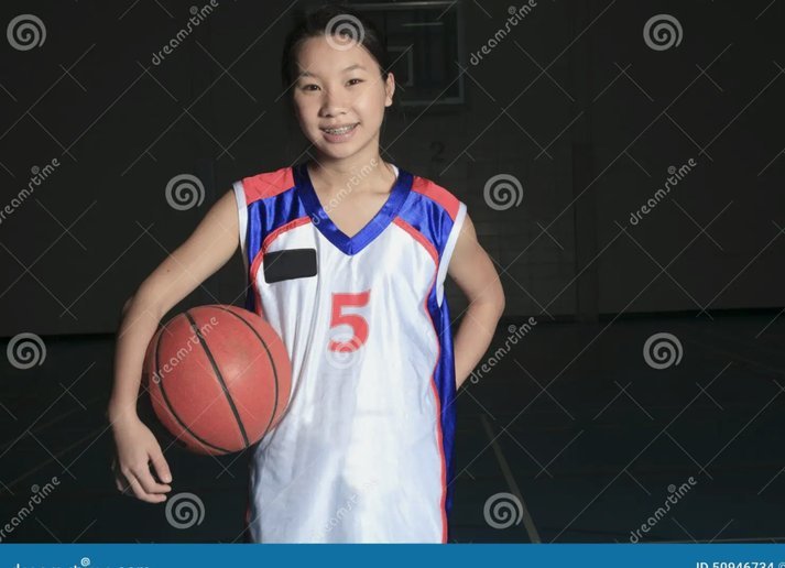 斯科尔斯女儿：篮球+时尚，她过得精彩！